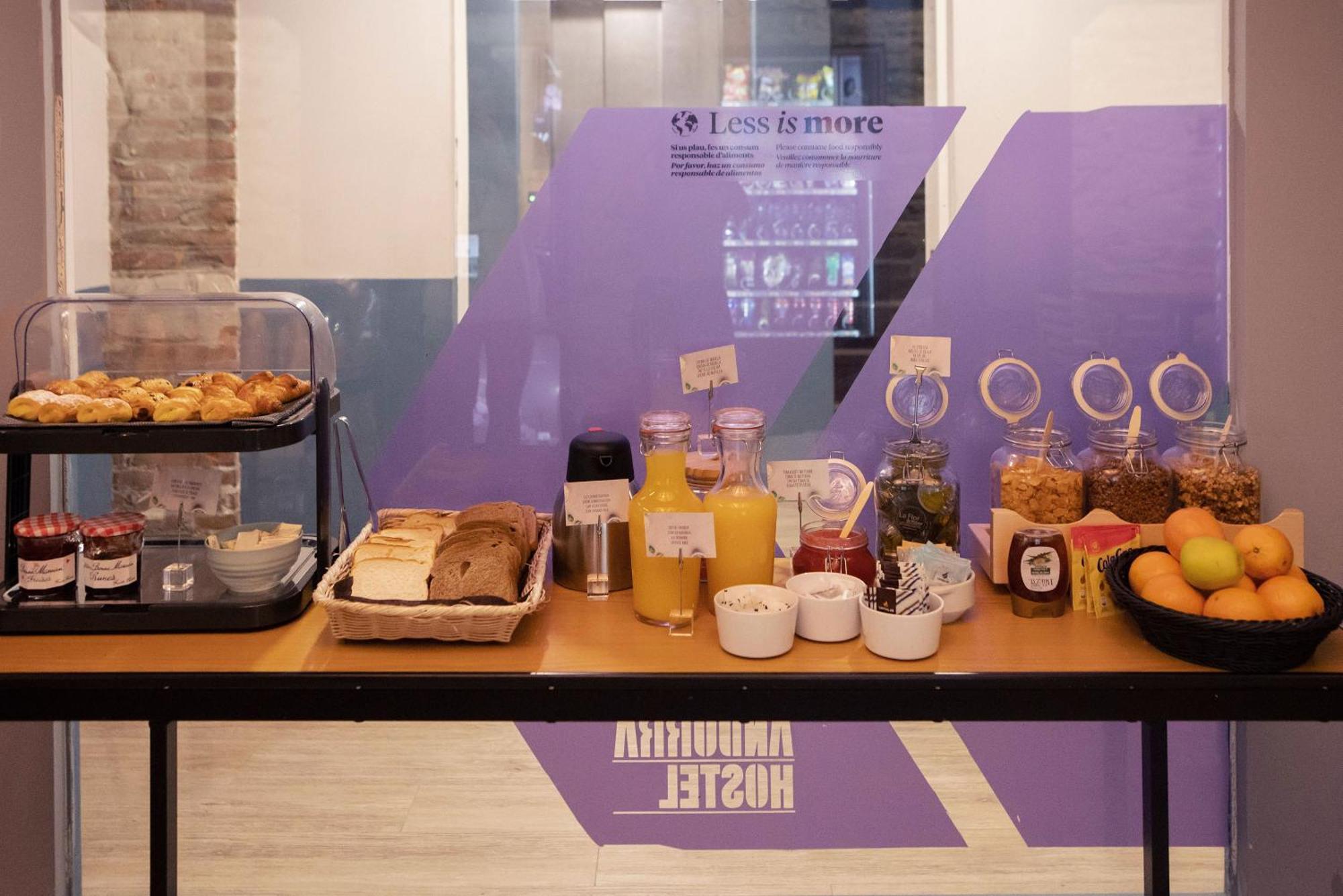 Font Andorra Hostel ラ・マッサナ エクステリア 写真